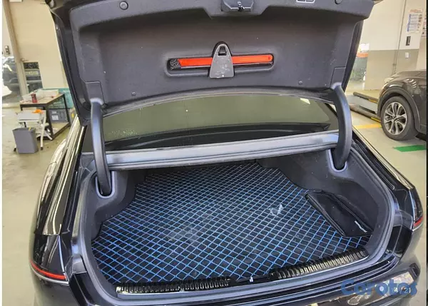 carros - HYUNDAI GRANDEUR 2023 NEGRO 8