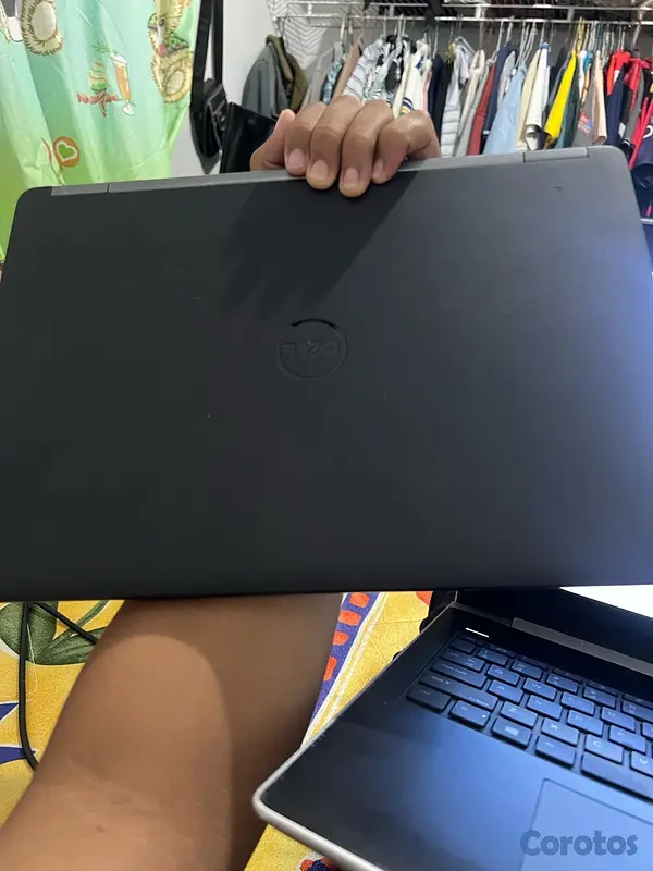 computadoras y laptops - ⸻

💻 Laptop Dell Ultrabook en buen estado 2
