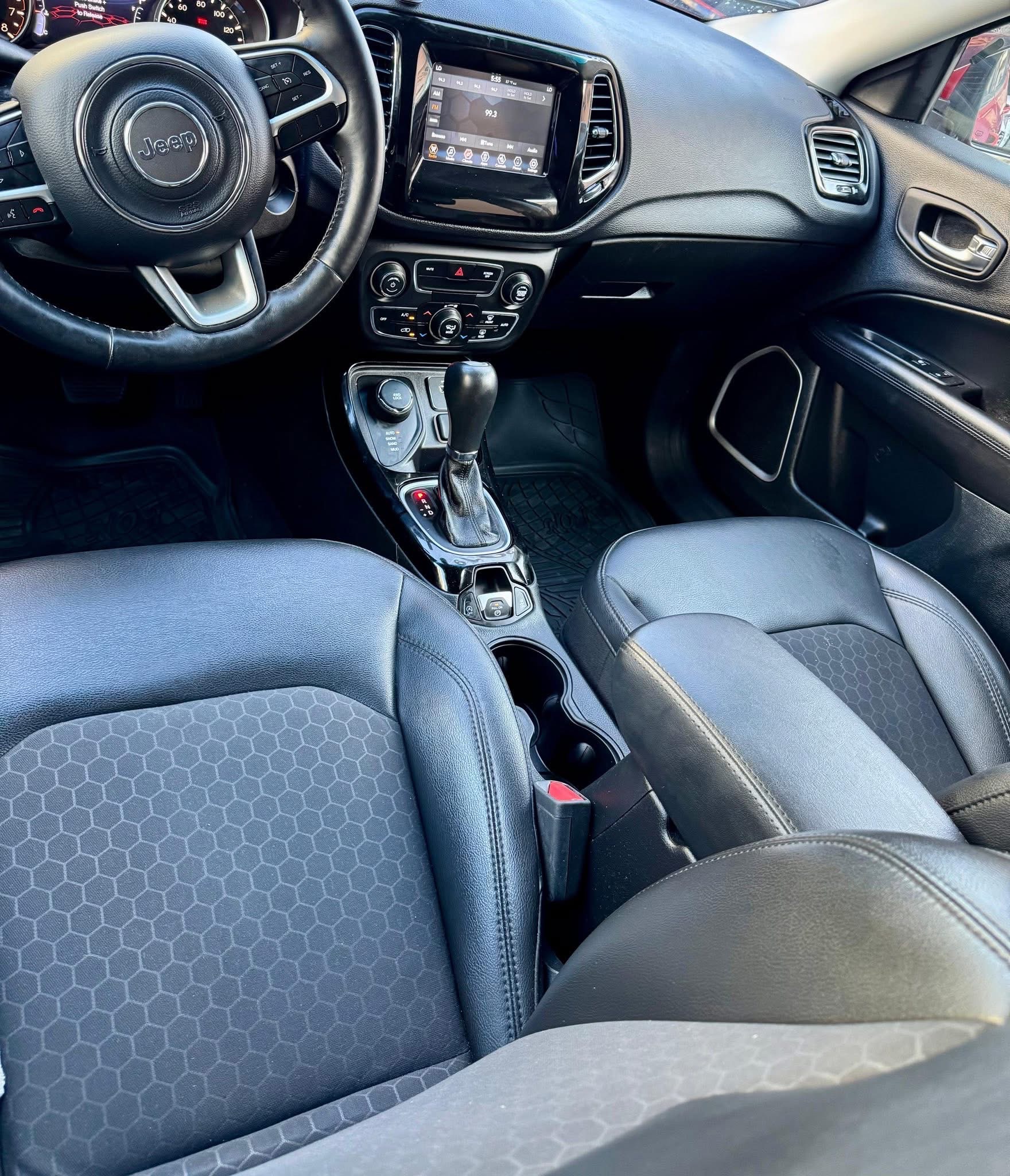 jeepetas y camionetas - Jeep Compass Latitude 2019 4x4 5
