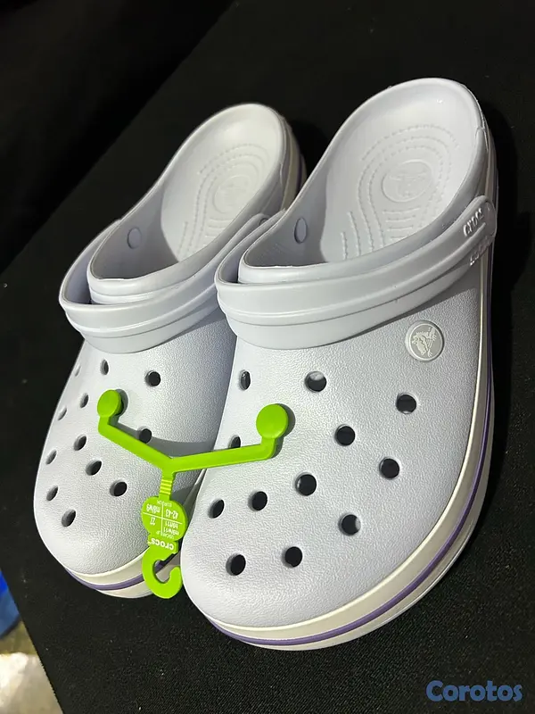 zapatos unisex - Crocs Originales- Moradas  2