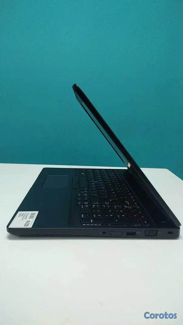 computadoras y laptops - `Laptop, Dell Latitude 5590 / 8th Gen, Intel Core  3