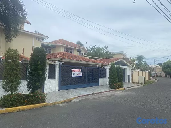 casas - Casa en la castellana con piscina y patio  6