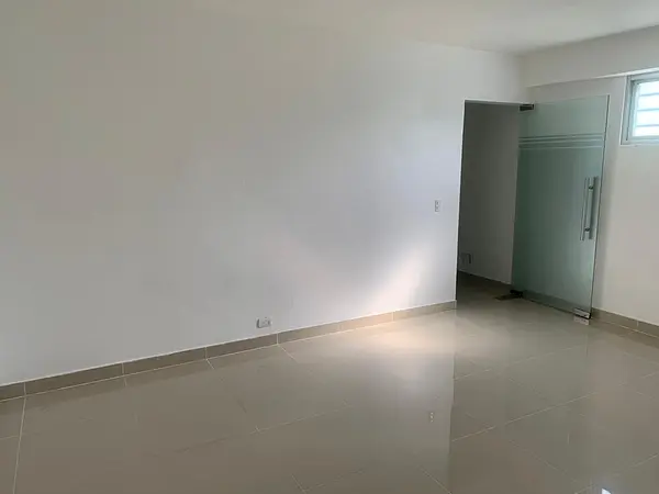 oficinas y locales comerciales - Local céntrico en el millon  4