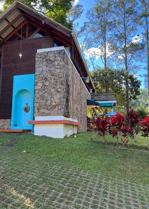 casas vacacionales y villas - Preciosa Villa Chalet en Venta, Jarabacoa  1