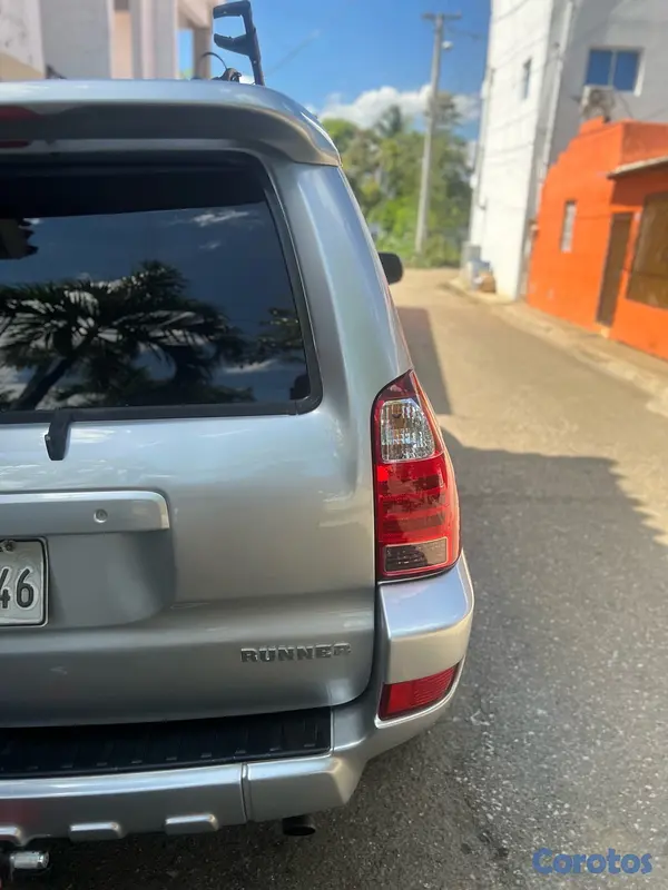 jeepetas y camionetas - Toyota runner 2006  4