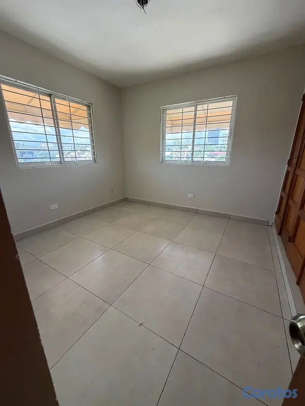 apartamentos - alquiló independencia KLM 9 pis 4 tres habitaciones 2.5 baños dos parqueos  6