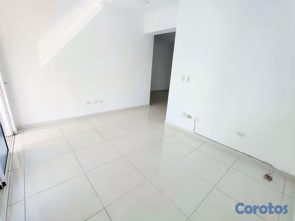 apartamentos - Apartamento en Venta Evaristo Morales 2