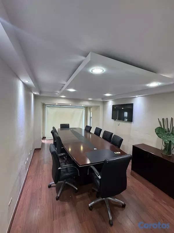 oficinas y locales comerciales - alquiló edificio la Esperilla dos niveles 4 parqueos 4 oficina dos baños 200 mtr 5