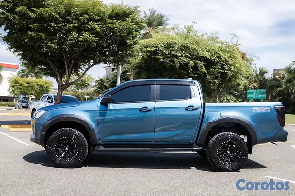 jeepetas y camionetas - Isuzu Dmax 2025 europea  6