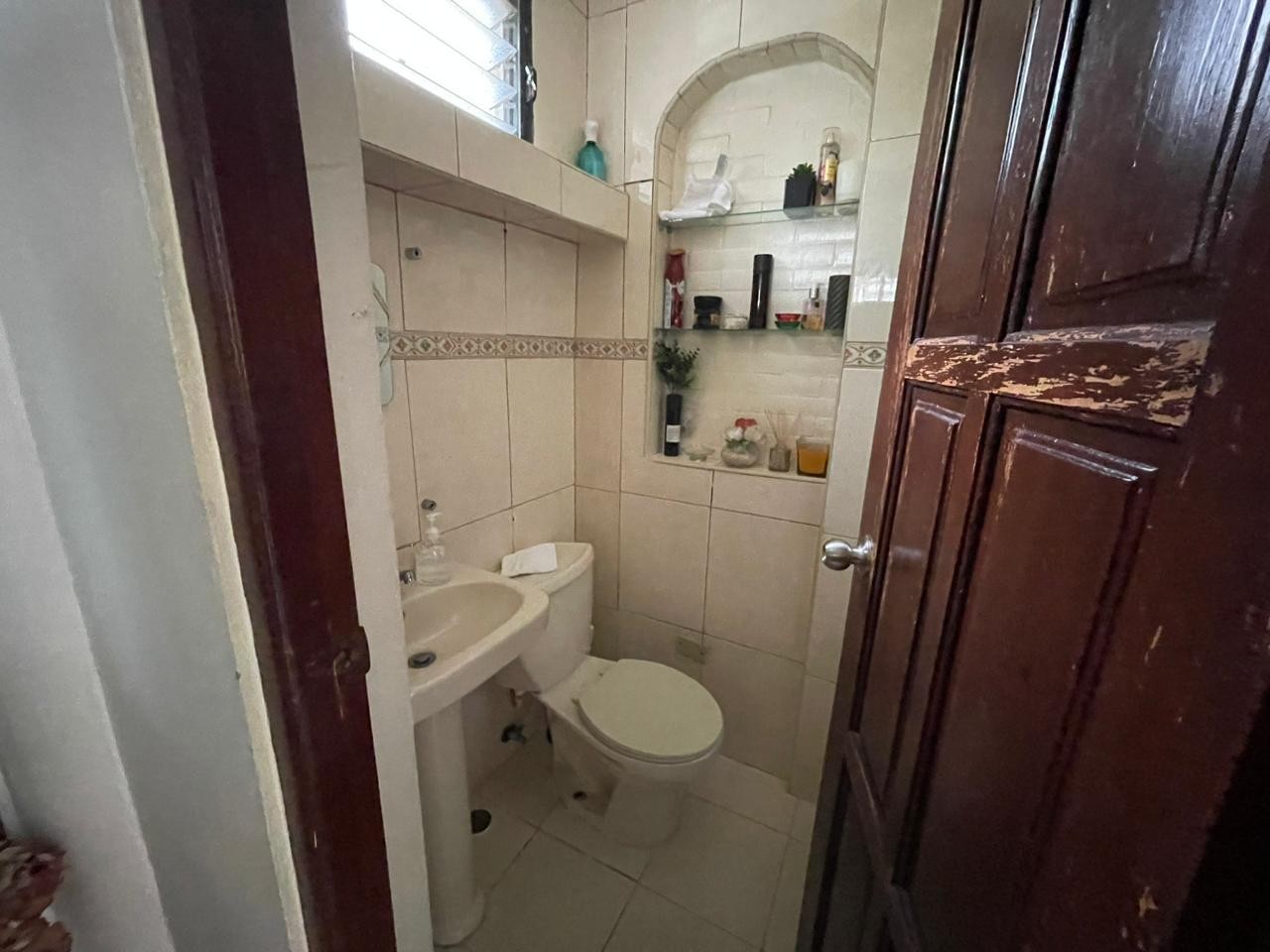 casas - ALQUILO En Arroyo Hondo Viejo Casa De 2 Niveles (Solo Para Negocios) CODIGO PD75 3