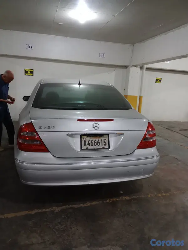 carros - 🚗 **Mercedes-Benz 2003 18