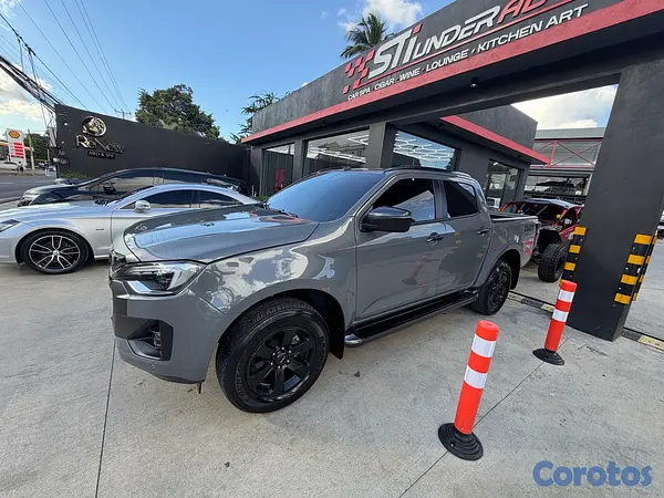 jeepetas y camionetas - Isuzu D-Max  Lse 3.0 TD Hi-Power (2026)  4