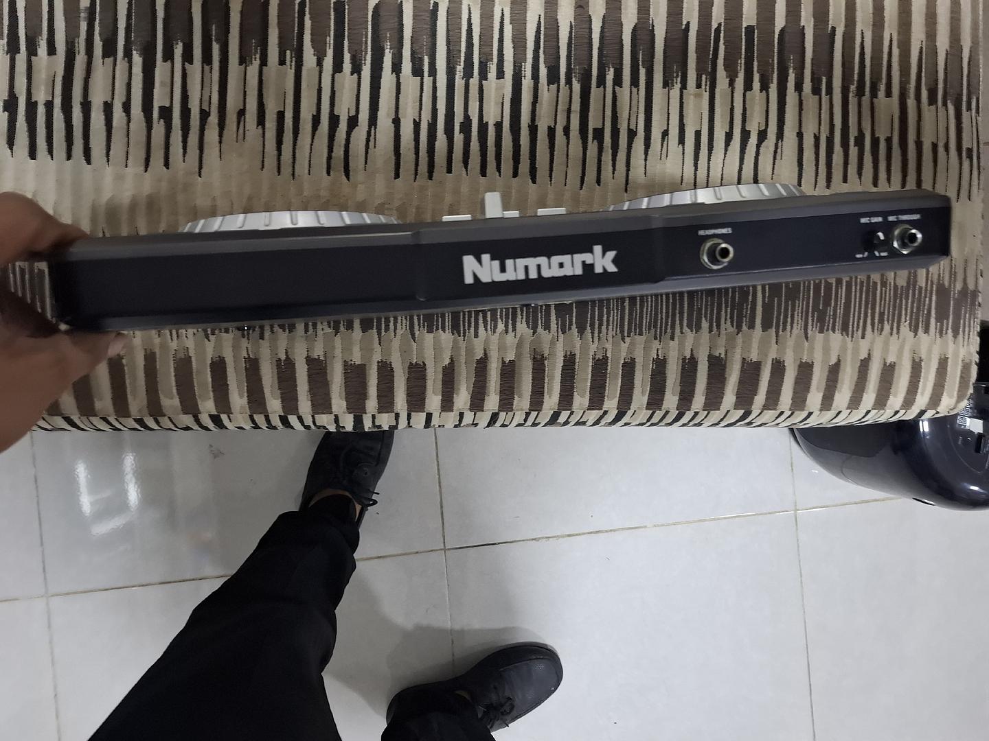 otros electronicos - Platos de dj Numark negociable 2