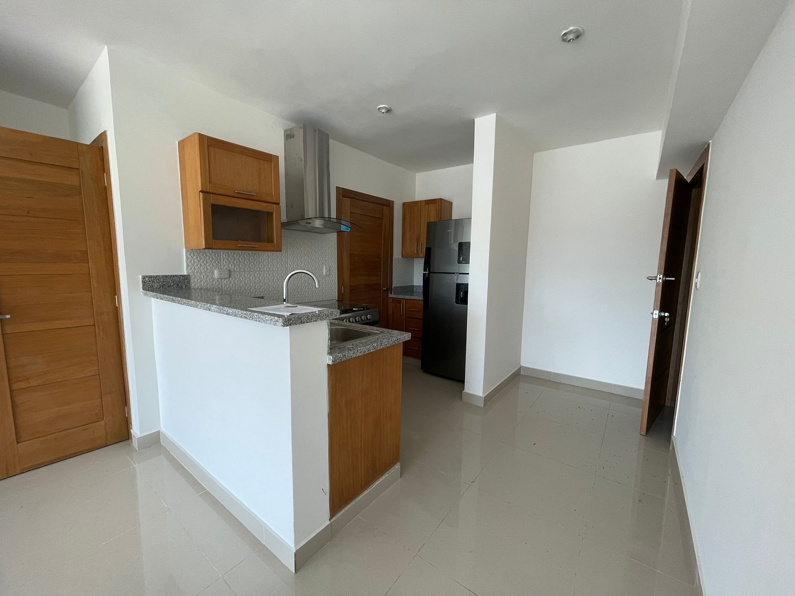 apartamentos - iso 4 Con Ascensor Y Línea Blanca Zona Universitar 3