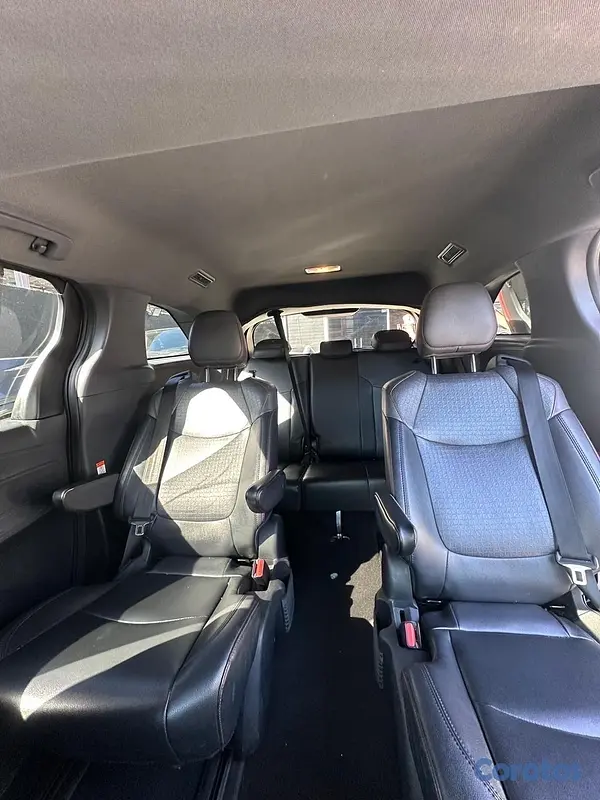 jeepetas y camionetas - TOYOTA SIENNA XSE 2021 17