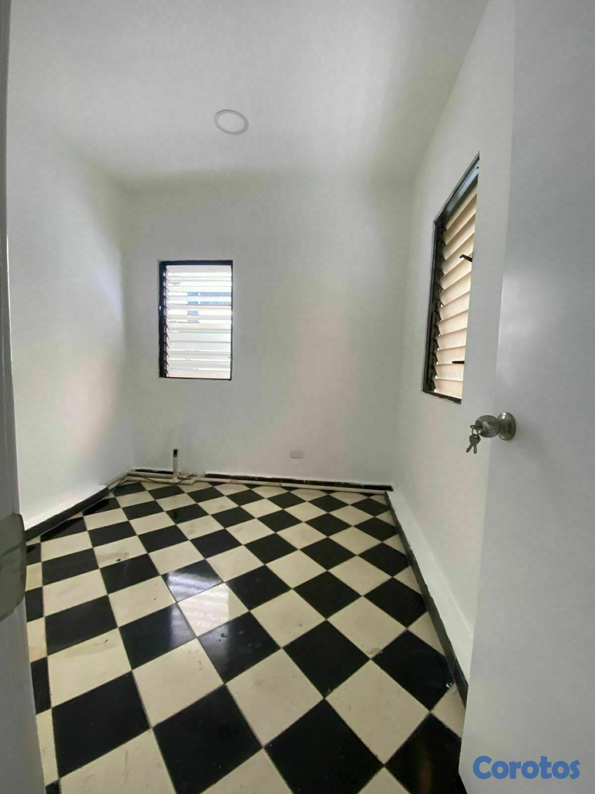 oficinas y locales comerciales - Local comercial en alquiler en Gazcue  8