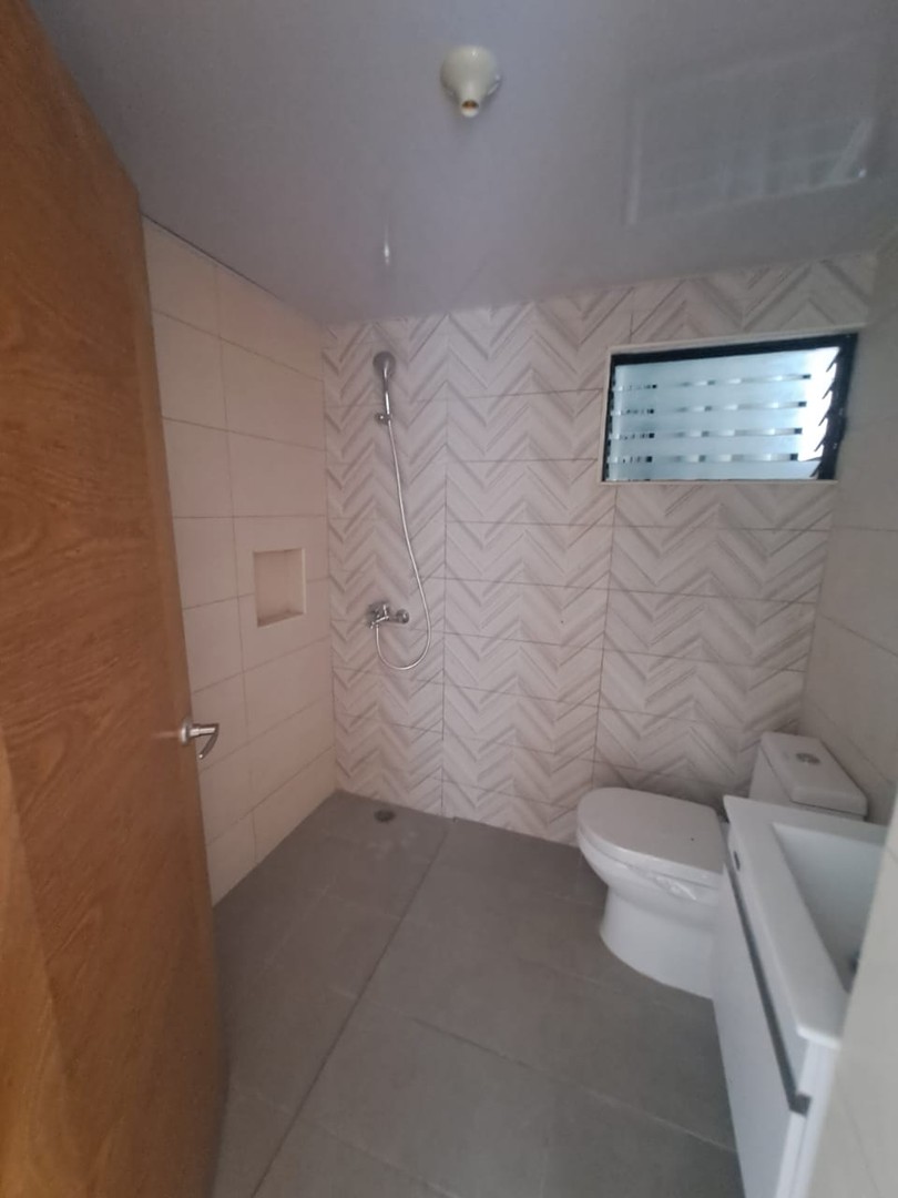 apartamentos - Apartamento 4to piso Evaristo Morales 2hab 2