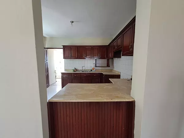 apartamentos - Apartamento 4to piso Urb. Solimar 4