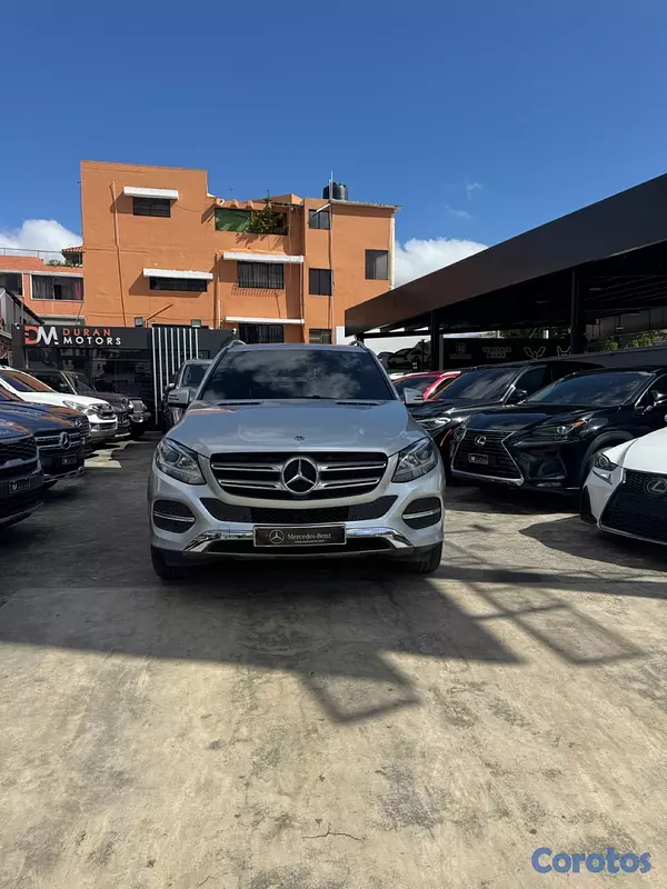 jeepetas y camionetas - Mercedes Benz GLE-300 4Matic 2018 2