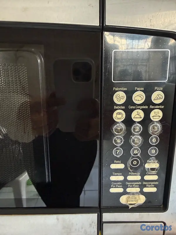 electrodomesticos - A la venta microondas marca Oster. 
 4