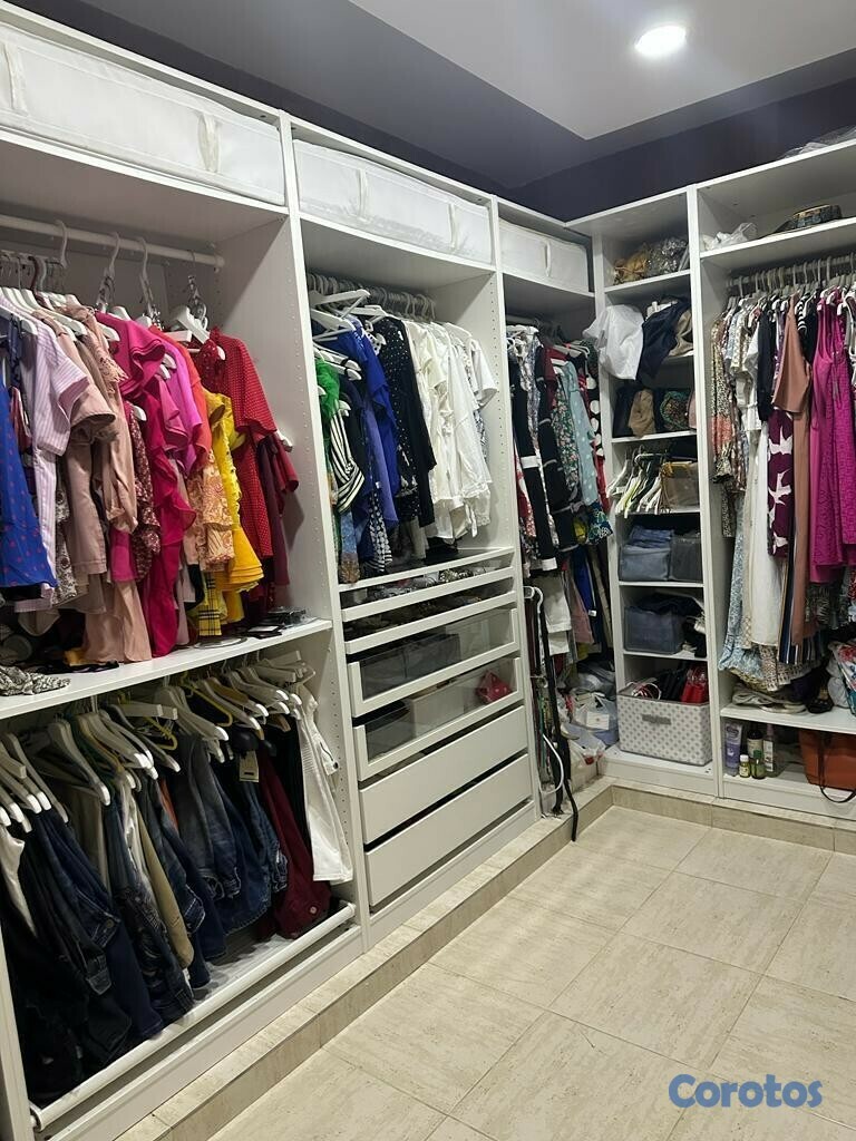 casas -  SUPER CASA DE 3 NIV. EN ARROYO HONDO III, 4 HABS. PISCINA, 538 Mts.2, OPORT. 10