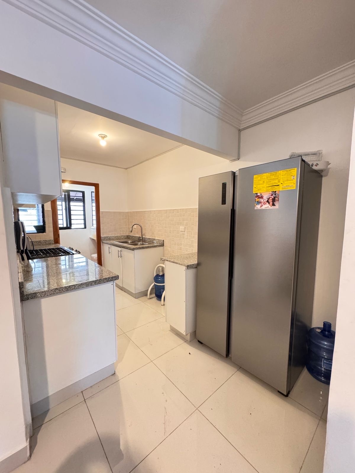 apartamentos - venta de apartamento 2do nivel en la Isabelita próximo avenida España  4
