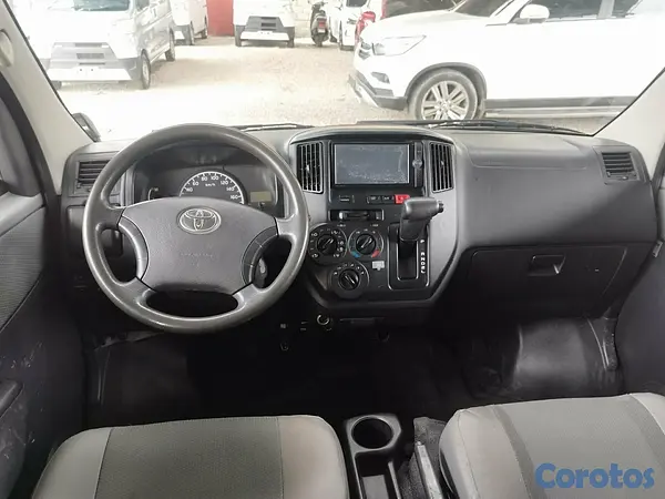 jeepetas y camionetas - 2020 Toyota Town Ace  6