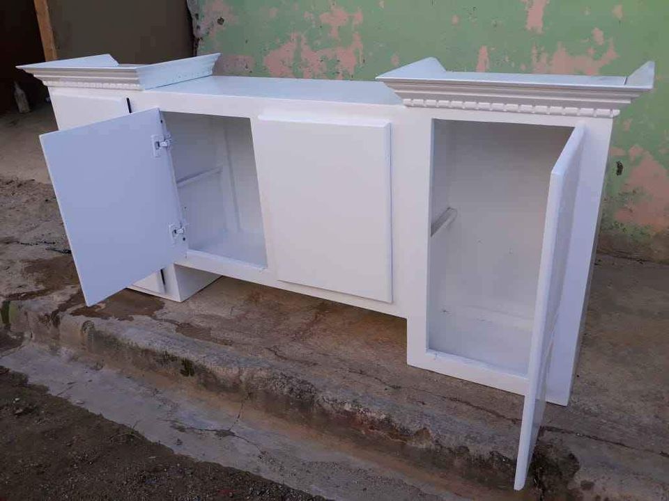 muebles y colchones - Gabinete de cuatro puertas con hueco para extractor de grasa  1