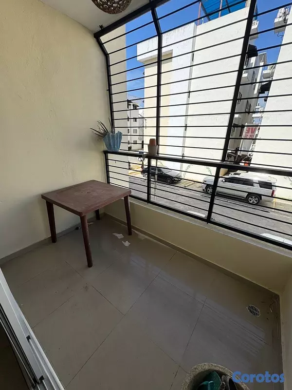 apartamentos - venta de apartamento 2do nivel con 2 parqueos en vista hermosa Santo Domingo  3