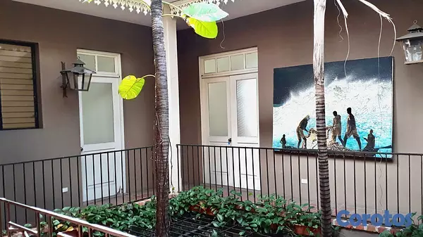 casas - Propiedad en la Zona Colonial para reformar  2