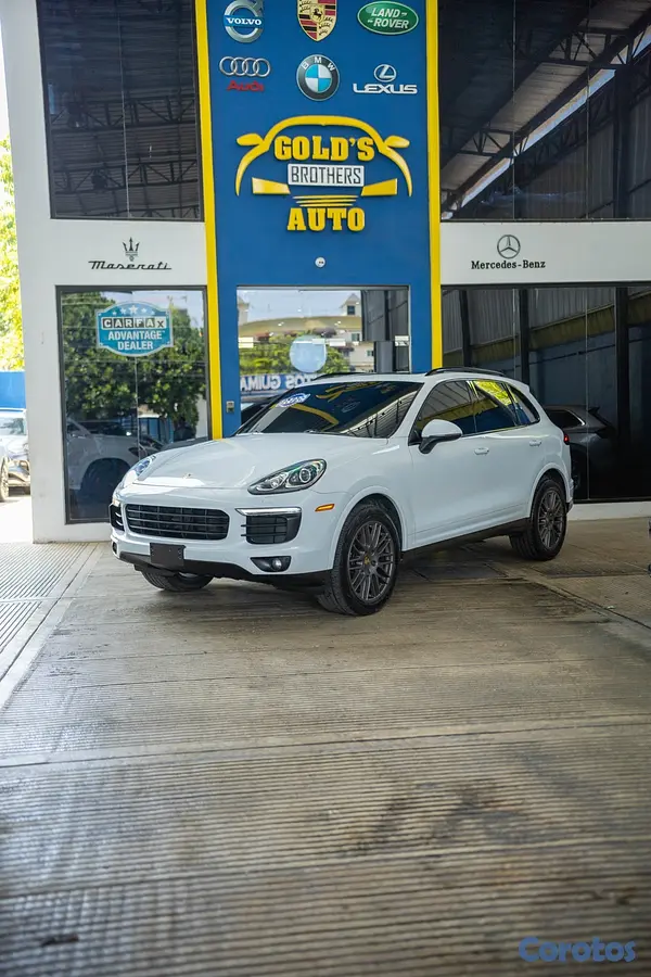 jeepetas y camionetas - Porsche Cayenne Platinum 2017 Clean Carfax 2