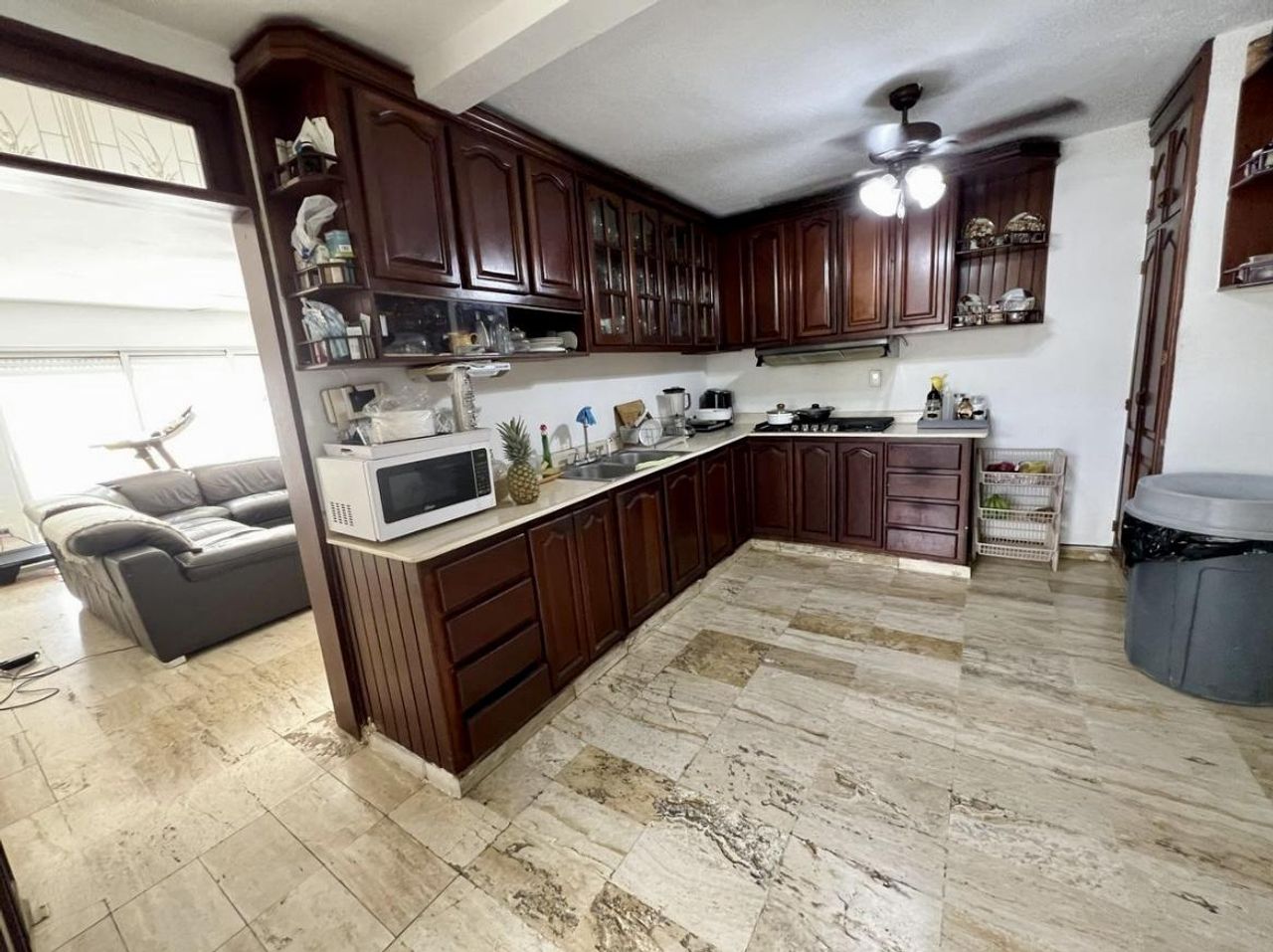 oficinas y locales comerciales - EN VENTA O ALQUILER Casa en los prados  2