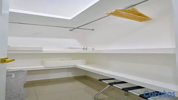 apartamentos - En Venta en Bella Vista de 2 habitaciones amueblado 3er Piso 9