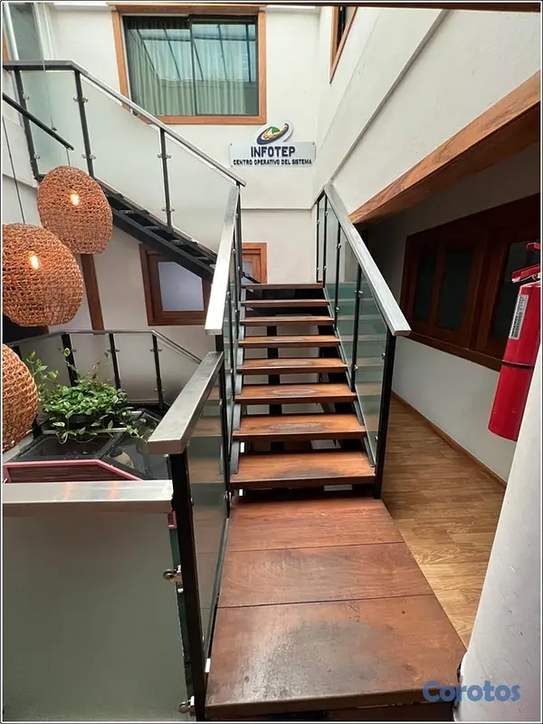 otros inmuebles - VENDO EDIFICIO COMERCIAL Y DE OFICINAS EN LA ROMULO BETANCOURT,  BELLA VISTA 3