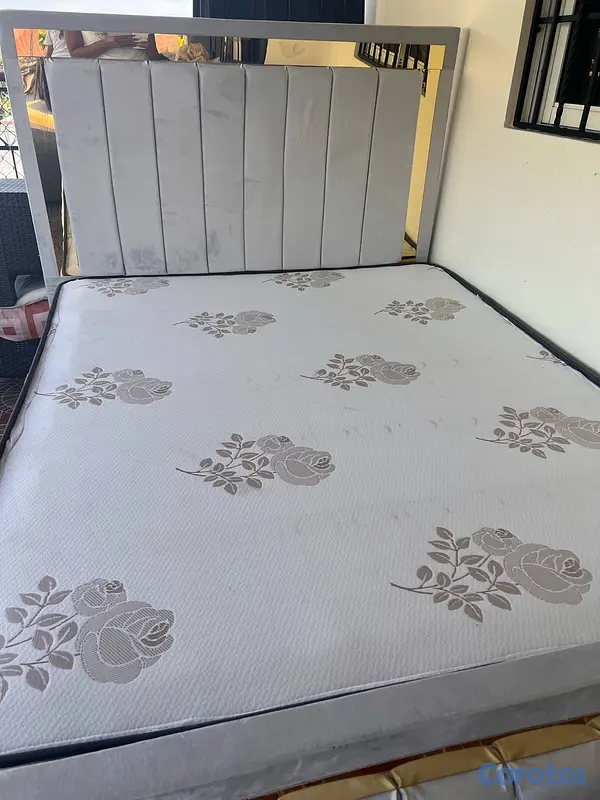 muebles y colchones - Cama queen como nueva  8