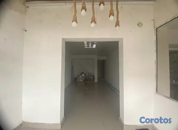 oficinas y locales comerciales - se alquila local  3