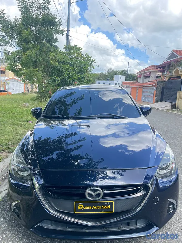 carros - Mazda Demio Turing 2
