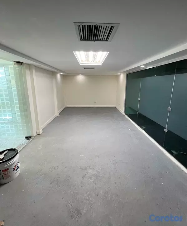 oficinas y locales comerciales - Alquiler local en Piantini  2