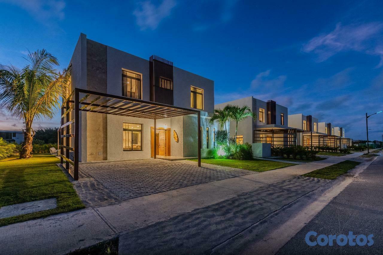 casas vacacionales y villas - Vendo elegante villa en Vistacana 8