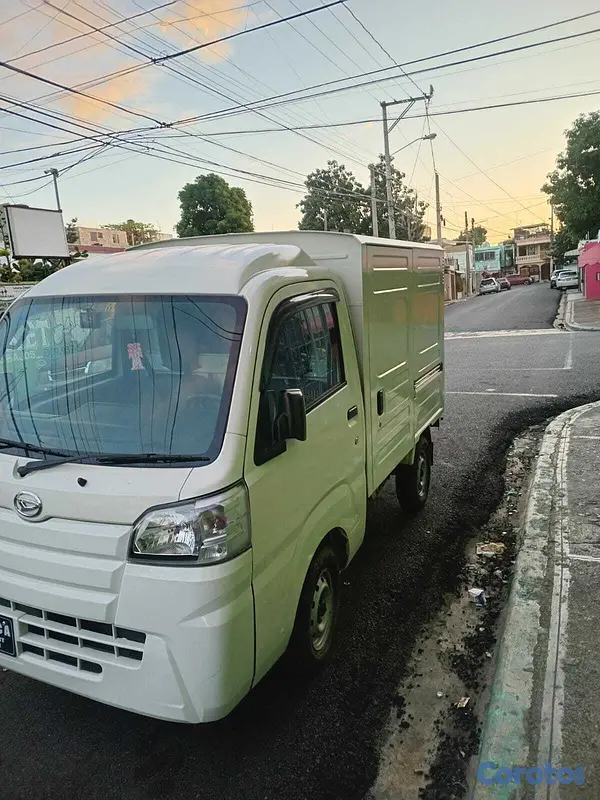jeepetas y camionetas - Camioneta hitje 5