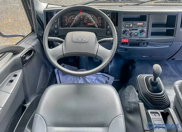 camiones y vehiculos pesados - Isuzu FTR 21 Pies 10