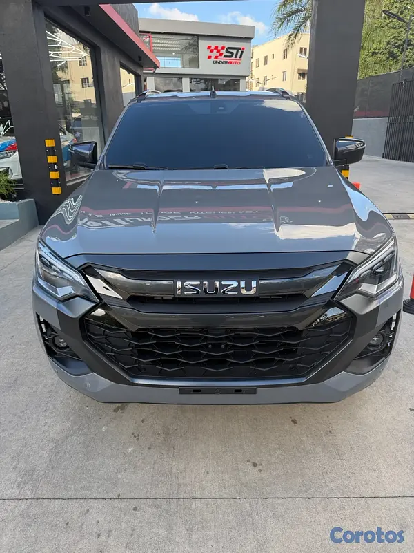 jeepetas y camionetas - Isuzu D-Max  Lse 3.0 TD Hi-Power (2026)  3