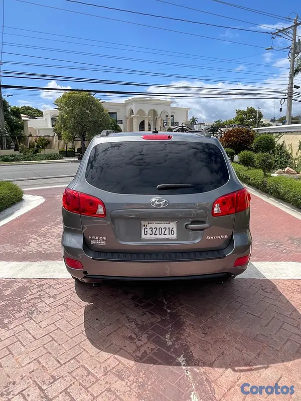jeepetas y camionetas - Hyundai Santa Fe 2009 5