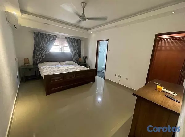 apartamentos - vendo en el millón tres habitaciones 2.5 baños dos parqueos balcón servicio  2