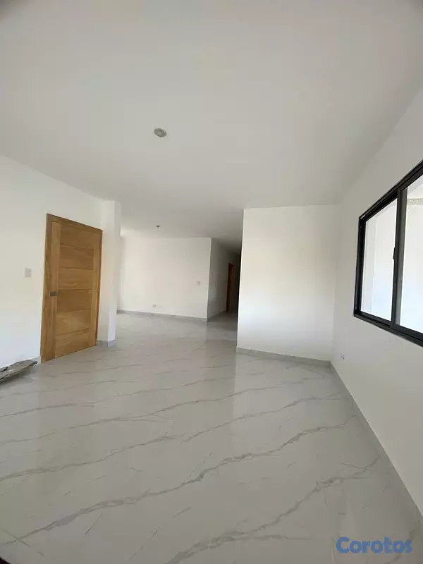 apartamentos - Vendo Apartamento Con Terraza A Pasos De La Av. Ec 4
