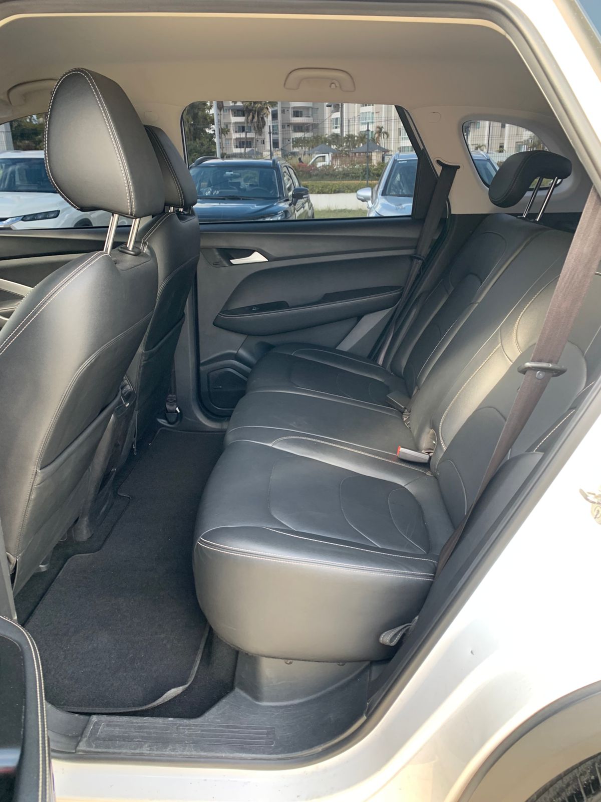 jeepetas y camionetas - Chevrolet Captiva LT 2022 5