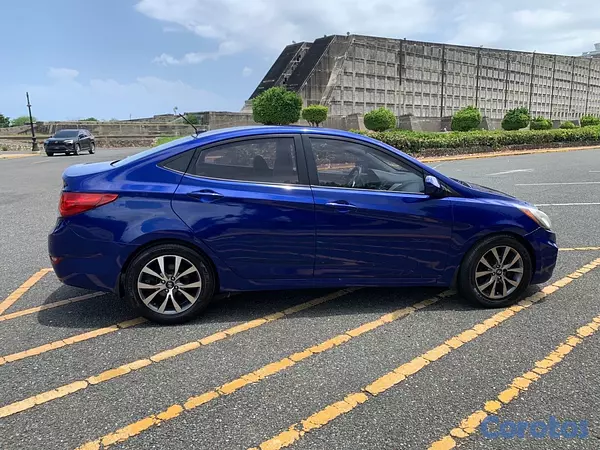 carros - Hyundai Accent 2012 Usado  4