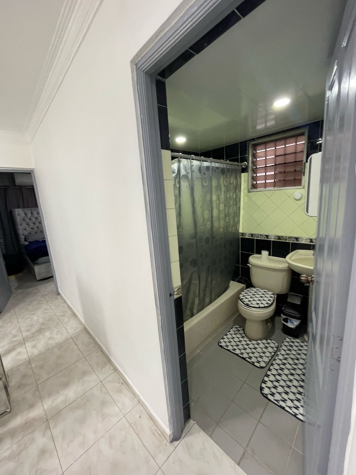 apartamentos - Alquiló klm 9 independencia tres hab dos baños  2