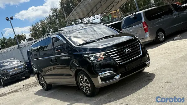 jeepetas y camionetas - 2021 Hyundai Grand Starex Ejecutiva Limusina  2