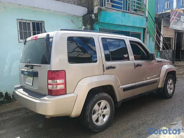 jeepetas y camionetas - Gran oportunidad  5